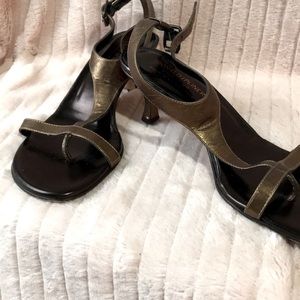DONALD J PLINER sz. 6.5M